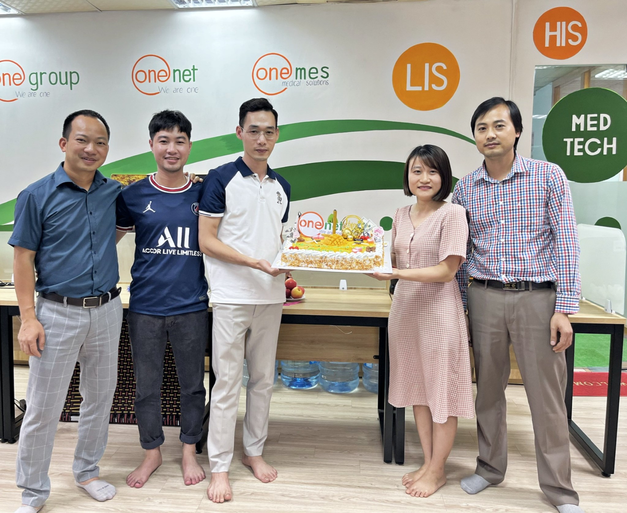 Hình ảnh tin tức ONENET chúc mừng sinh nhật CBNV tháng 5